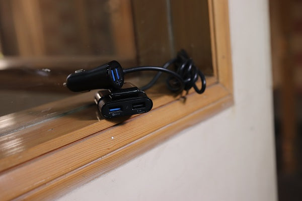4Port 8Amp car charger - Saamaan.Pk