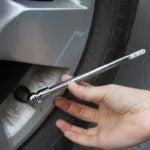 Tire pressure gauge. - Saamaan.Pk